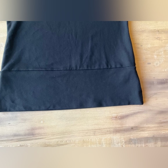 Susana Monaco Black Top off the shoulder quarter length sleeves - Picture 3 of 8